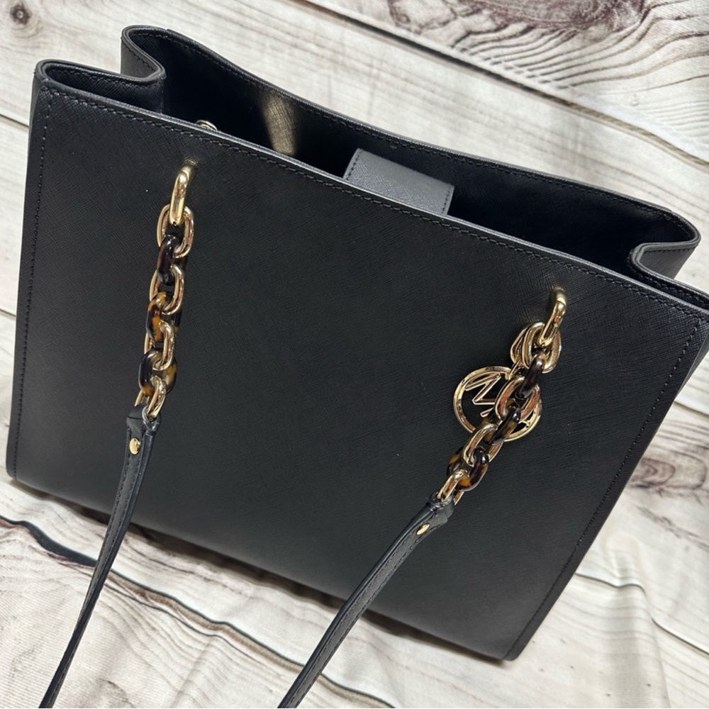 Michael Kors Sophia Shoulder Bag Purse Satchel Black Gold Saffiano Leather Large - Picture 3 of 16